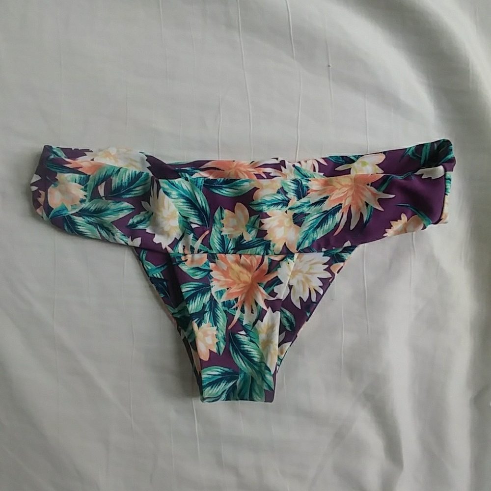 NWOT Tori praver bikini bottoms